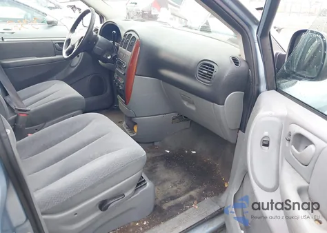 2005 Chrysler Town & Country Lx from USA, damaged, VIN 2C4GP44R55R232553